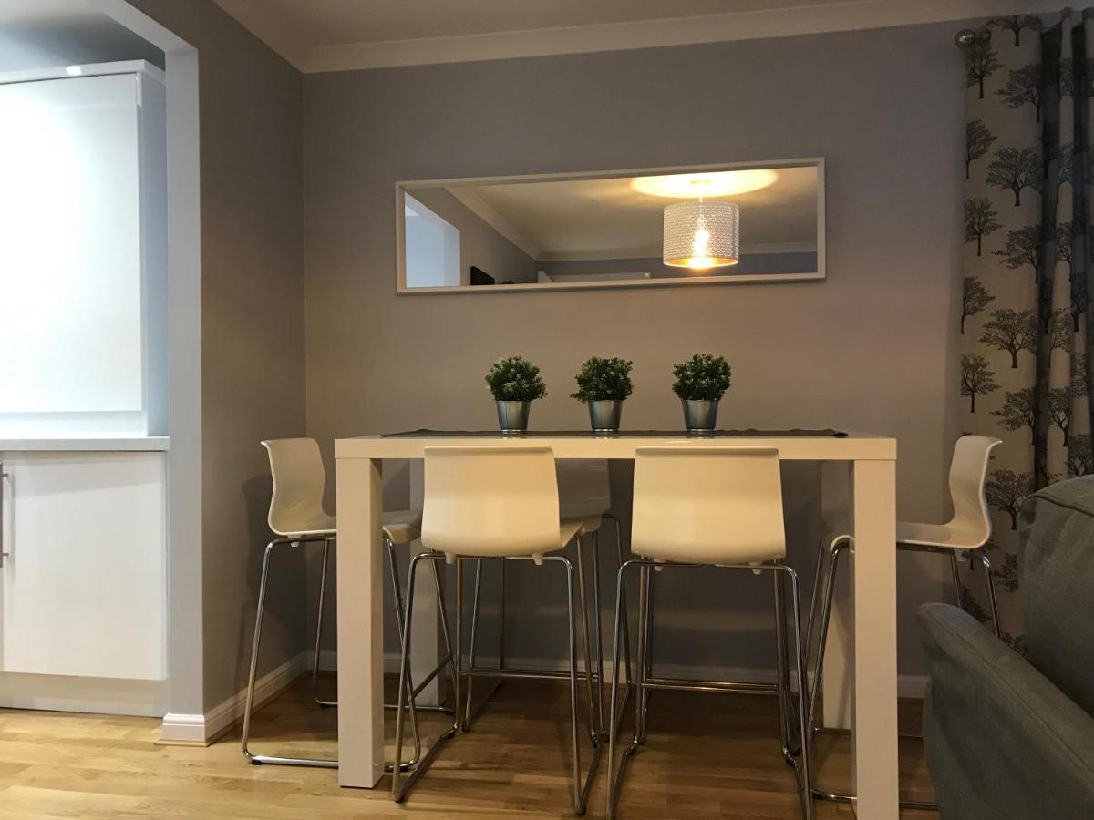 Flat One, 212 Eaglesham Road, East Kilbride, Glasgow Esterno foto