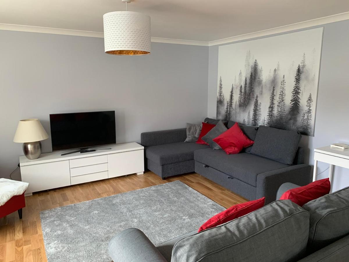 Flat One, 212 Eaglesham Road, East Kilbride, Glasgow Esterno foto